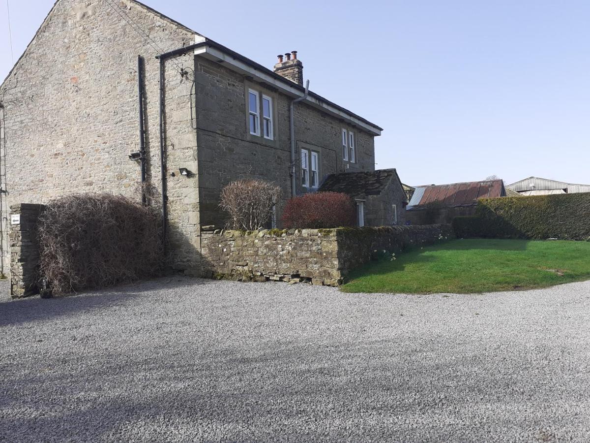 לינה וארוחת בוקר ברנרד קאסל Lily Hill Farm מראה חיצוני תמונה